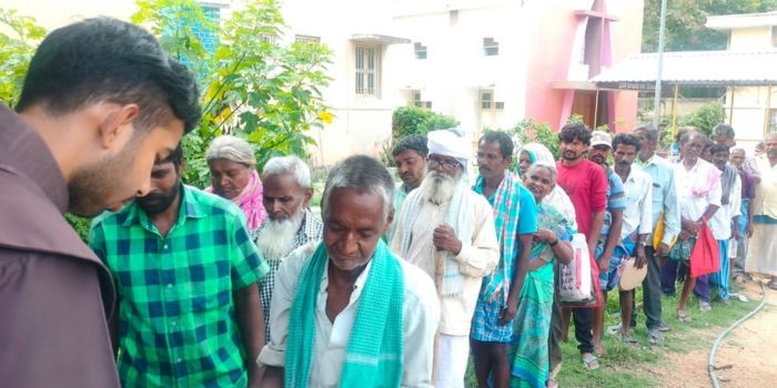 OFM Franciscan India - A Meaningful Encounter at St. Louis’ Bread Centre